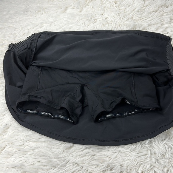 Lululemon Play Off The Pleats Skirt *13" Black - Picture 3 of 5